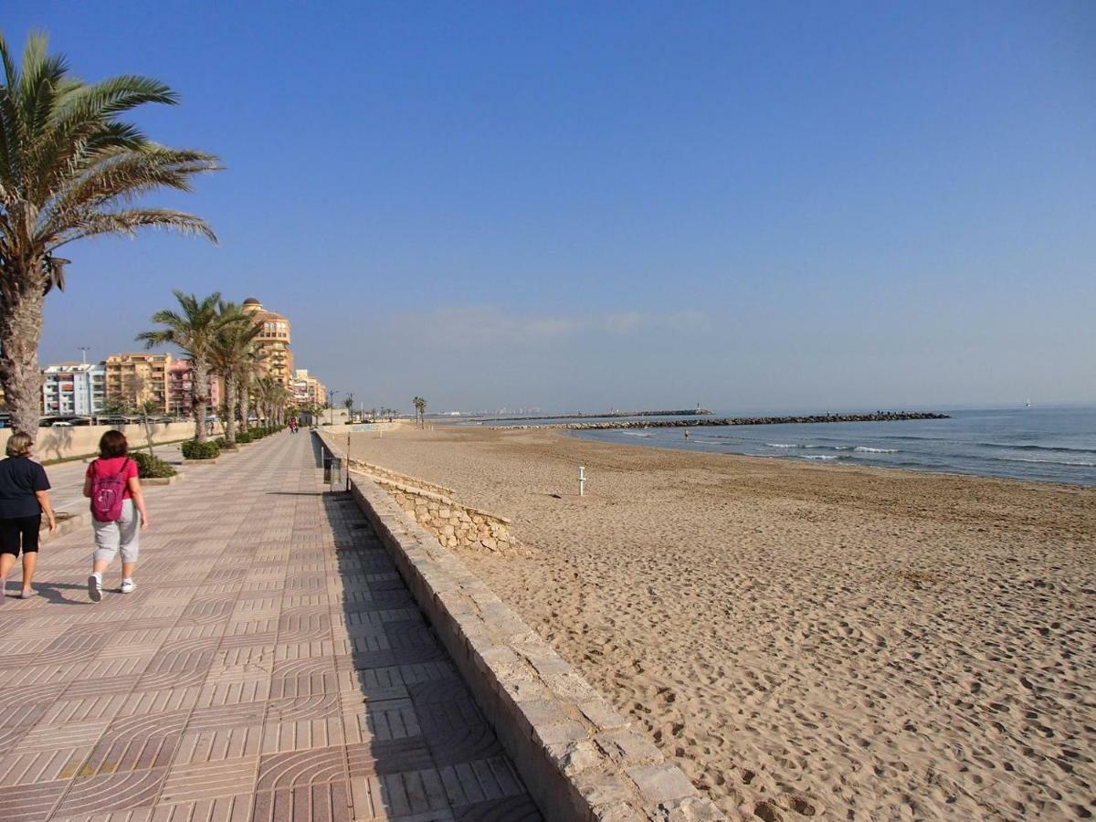 Valencia, Ideally Located 3Bed-2Bath Apart.Few Mints Walk From Beach,Pool,Shop. Port Saplaya Eksteriør bilde