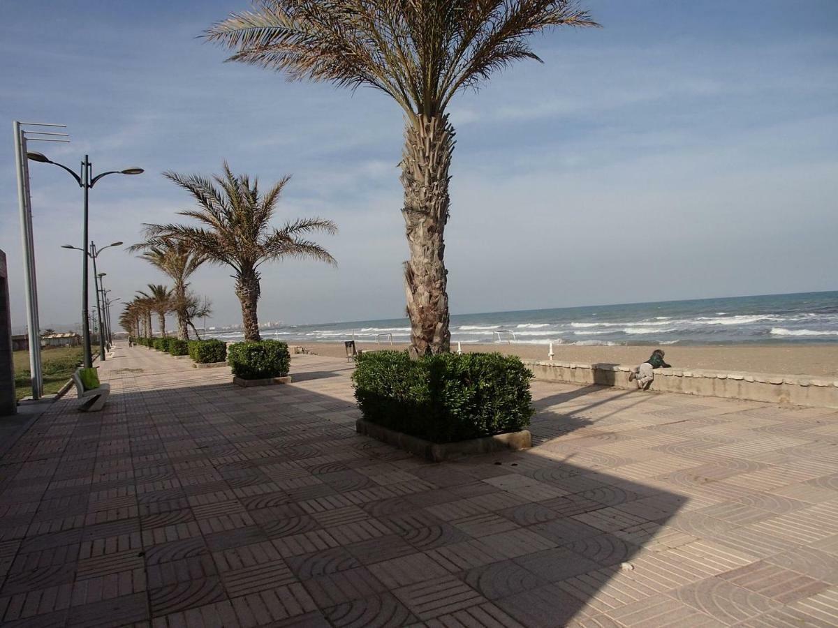 Valencia, Ideally Located 3Bed-2Bath Apart.Few Mints Walk From Beach,Pool,Shop. Port Saplaya Eksteriør bilde